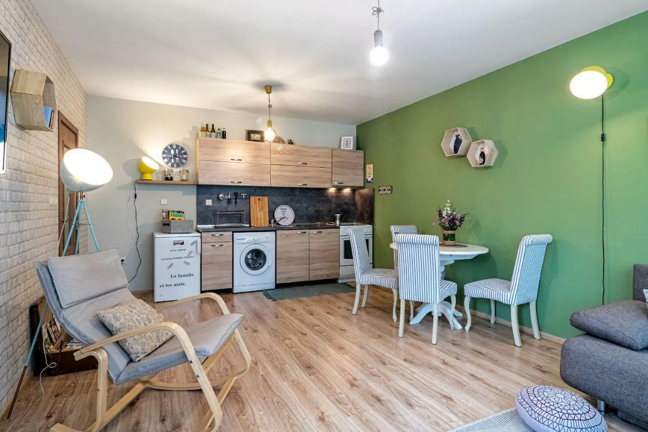 וארנה Soulful Apartments בולגריה